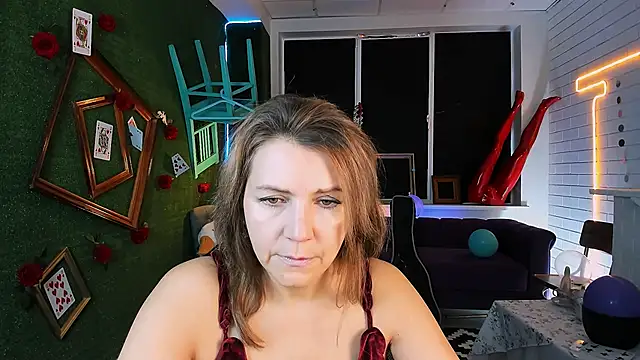 NicoleHitman online show from 3, 10, 2025