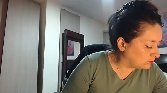 mia florens online show from 21, 3, 2025