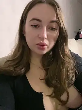 Snapshot of AlisaQSky chatting on 14, 11, 2025 AlisaQSky online show from 14, 11, 2025