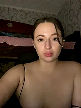 Snapshot of AlisaQSky chatting on 17, 10, 2025 AlisaQSky online show from 17, 10, 2025