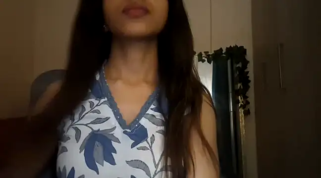 Queen Ayeshaa online show from 14, 3, 2025