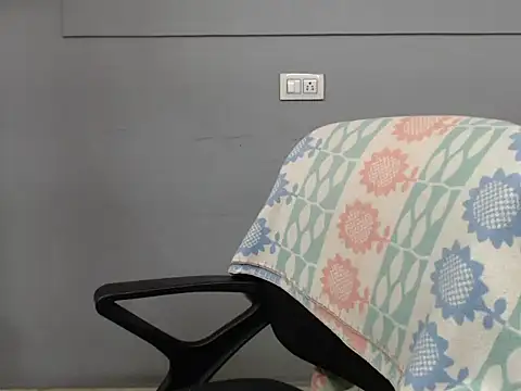 Snapshot of Surjeet_Kaur chatting on 27, 11, 2025 Surjeet Kaur online show from 27, 11, 2025