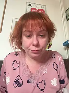 VeraaFlynn online show from 4, 3, 2026