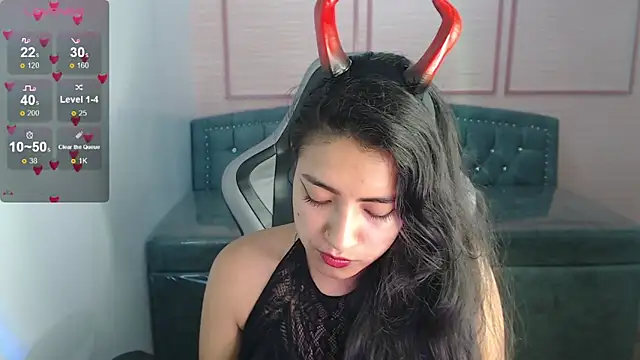 Snapshot of alexa_romero_t chatting on 24, 10, 2025 alexa romero t online show from 24, 10, 2025