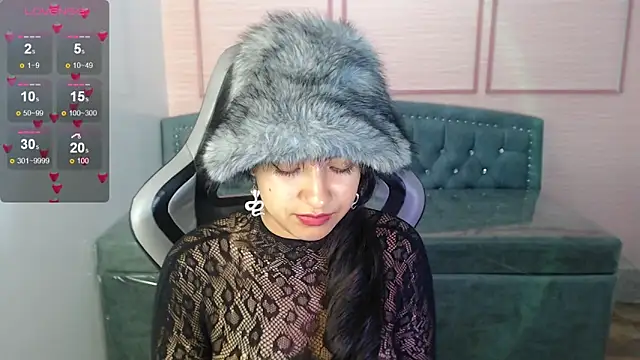 Snapshot of alexa_romero_t chatting on 5, 11, 2025 alexa romero t online show from 5, 11, 2025