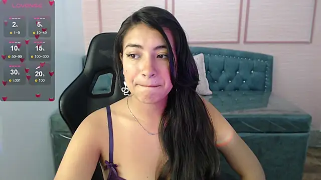 Snapshot of alexa_romero_t chatting on 3, 12, 2025 alexa romero t online show from 3, 12, 2025