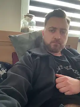 Snapshot of heyhihelloboy chatting on 3, 3, 2025 heyhihelloboy online show from 3, 3, 2025