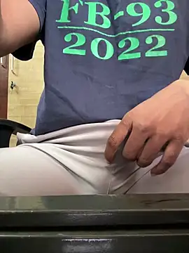 Snapshot of RightFielder chatting on 16, 11, 2025 RightFielder online show from 16, 11, 2025