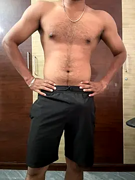 Snapshot of RightFielder chatting on 15, 10, 2025 RightFielder online show from 15, 10, 2025