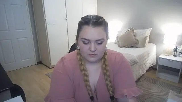 Neytjie online show from 19, 11, 2025