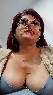 Snapshot of BiancaSteel chatting on 28, 10, 2025 BiancaSteel online show from 28, 10, 2025