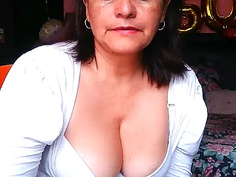 Snapshot of BiancaSteel chatting on 17, 7, 2026 BiancaSteel online show from 17, 7, 2026