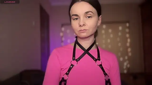 Snapshot of lanaloulou chatting on 21, 10, 2025 lanaloulou online show from 21, 10, 2025