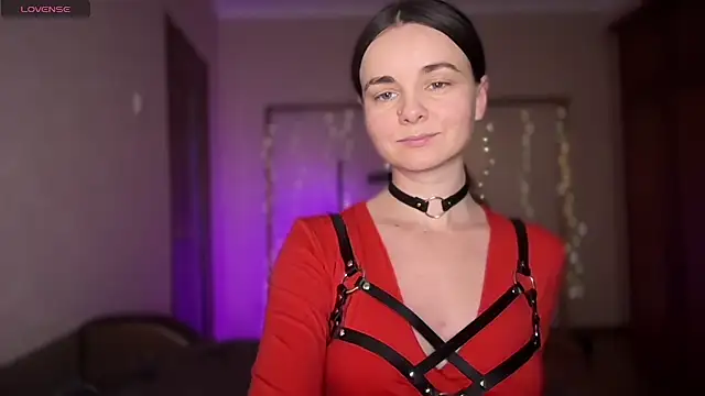 Snapshot of lanaloulou chatting on 13, 11, 2025 lanaloulou online show from 13, 11, 2025