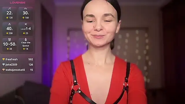 Snapshot of lanaloulou chatting on 8, 10, 2025 lanaloulou online show from 8, 10, 2025