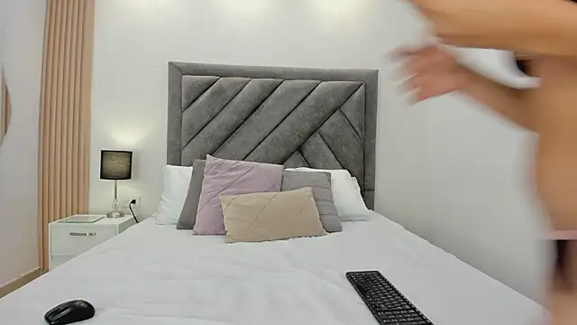 sweetandyy  online show from 25, 3, 2026