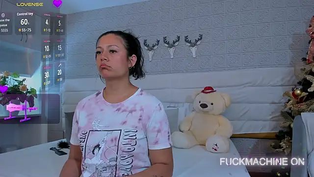 LeilaHiuston online show from 17, 11, 2025