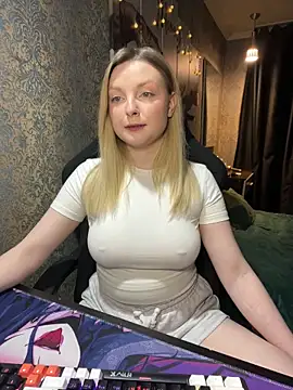 Lina ly online show from 6, 11, 2025