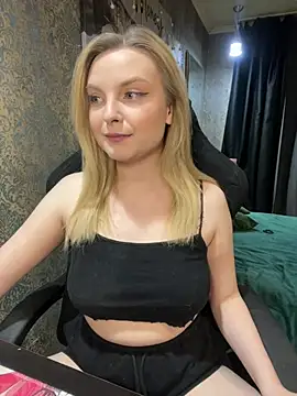 Snapshot of Lina_ly chatting on 9, 3, 2025 Lina ly online show from 9, 3, 2025