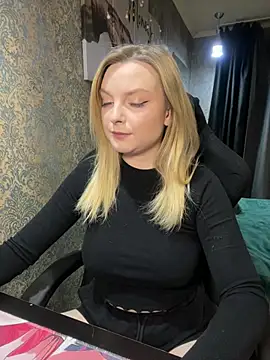 Snapshot of Lina_ly chatting on 11, 3, 2025 Lina ly online show from 11, 3, 2025
