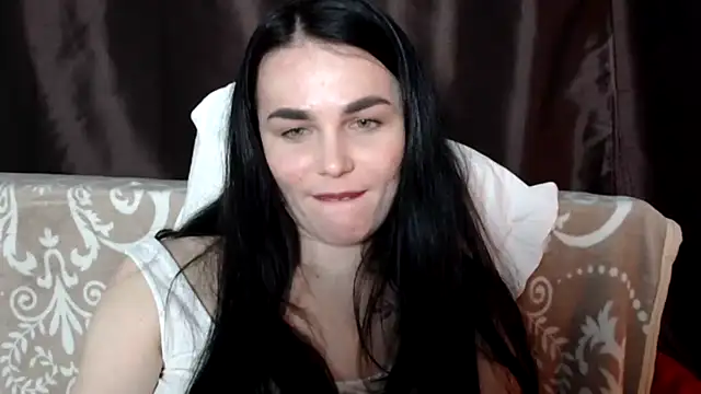 Silviaa online show from 12, 3, 2025