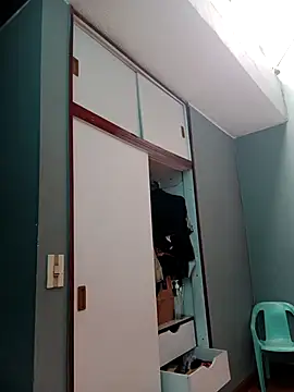 Ariana Rodriguez online show from 6, 3, 2026