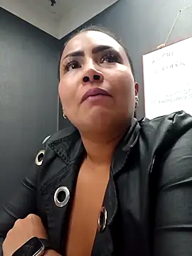 Ariana Rodriguez online show from 11, 3, 2025