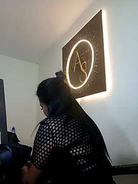 Ariana Rodriguez online show from 19, 4, 2026