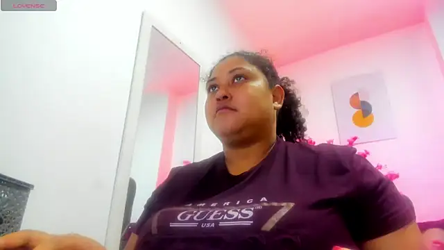 Snapshot of Ayliinn_ chatting on 13, 5, 2026 Ayliinn online show from 13, 5, 2026