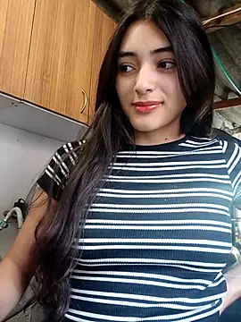 Valen Person online show from 2, 12, 2025