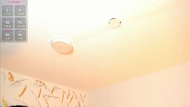 Cristal Velle online show from 3, 4, 2026