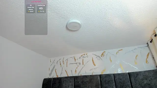 Snapshot of Cristal_Velle chatting on 20, 5, 2026 Cristal Velle online show from 20, 5, 2026