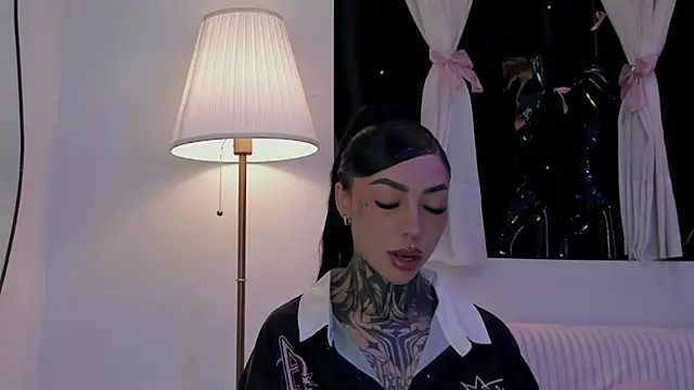 Dani Valen online show from 16, 12, 2025
