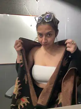 Isabella Varella online show from 17, 2, 2026