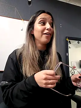 Snapshot of Isabella_Varella chatting on 14, 10, 2025 Isabella Varella online show from 14, 10, 2025