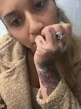 Isabella Varella online show from 16, 2, 2026