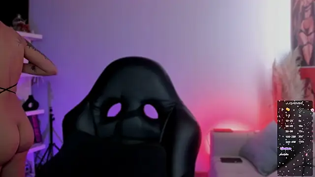 Snapshot of Saraa_Desiree chatting on 18, 10, 2025 Saraa Desiree online show from 18, 10, 2025