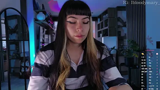 Snapshot of Saraa_Desiree chatting on 13, 5, 2026 Saraa Desiree online show from 13, 5, 2026