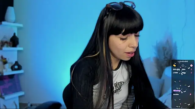 Saraa Desiree online show from 17, 12, 2025