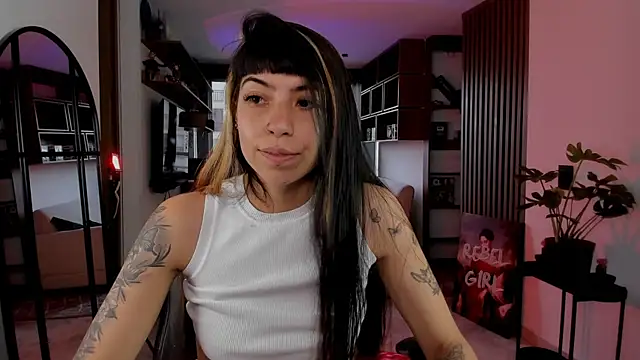 Saraa Desiree online show from 14, 2, 2026