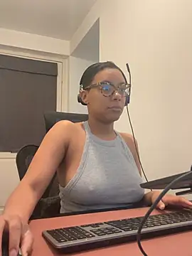 Melia Rayne online show from 13, 3, 2026