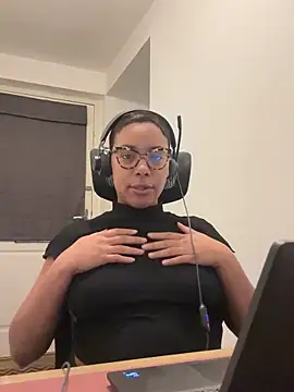 Melia Rayne online show from 15, 12, 2025