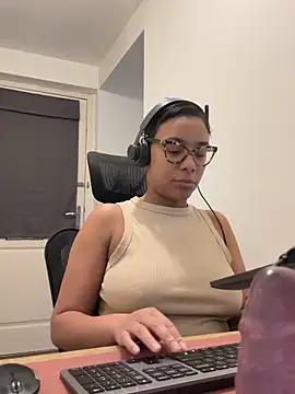 Melia Rayne online show from 16, 1, 2026