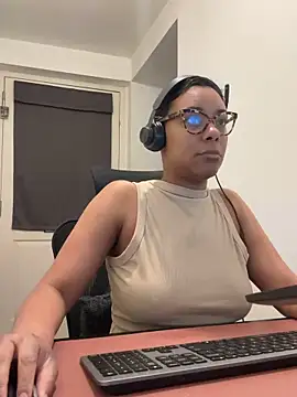 Melia Rayne online show from 17, 2, 2026