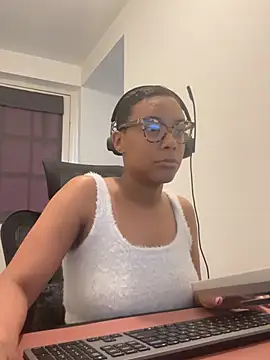 Melia Rayne online show from 21, 4, 2026