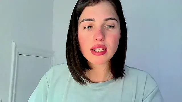 neferutt online show from 6, 11, 2025