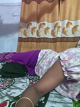 sexy-trisha1 online show from 7, 11, 2025