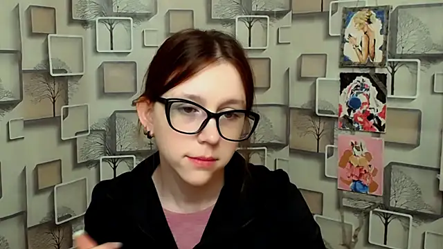 Snapshot of _MiraGold_ chatting on 22, 11, 2025 MiraGold online show from 22, 11, 2025