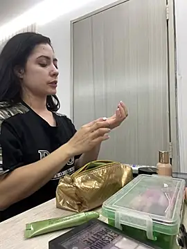 isabella winkler online show from 7, 3, 2026