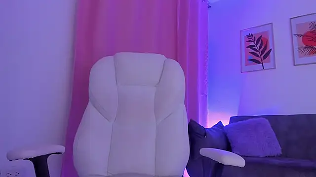 gaaby foxx online show from 4, 2, 2026